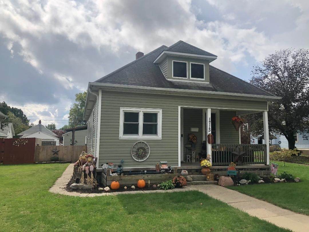 1713 Charles Street - Photo 1