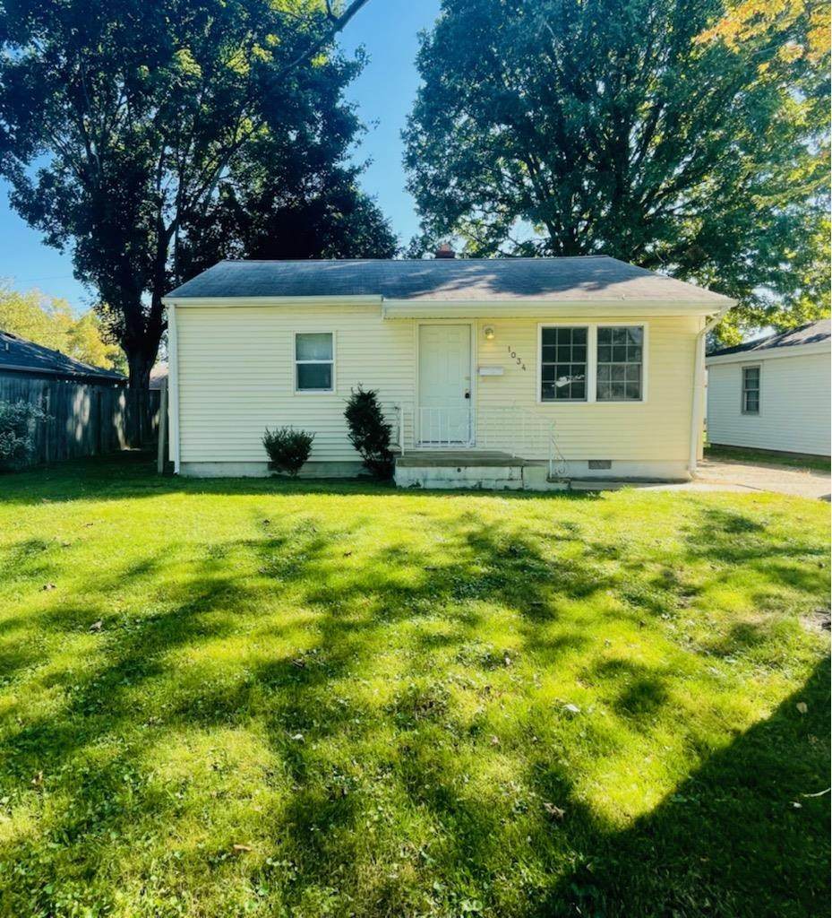 1034 Burke Street - Photo 1