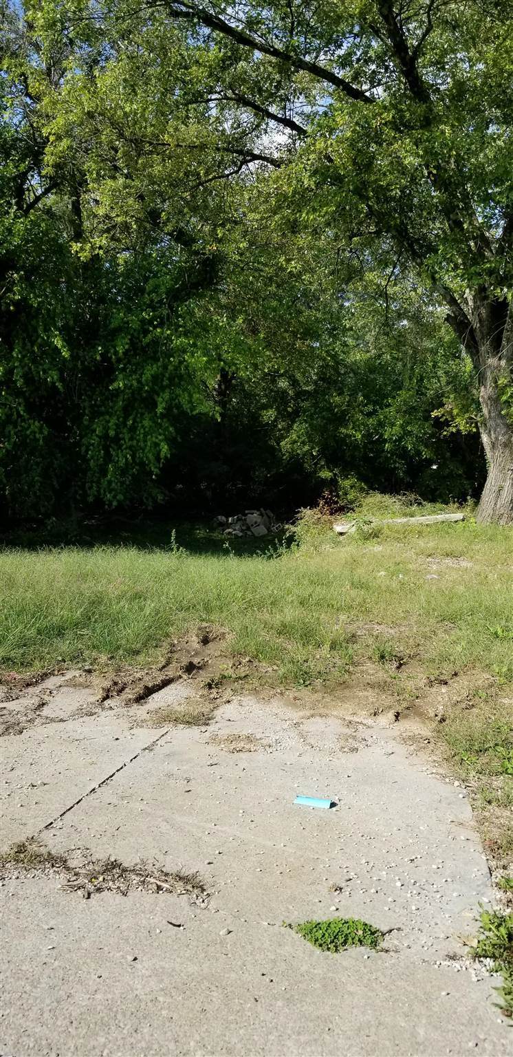231 Adams Street - Photo 1