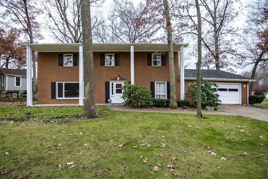 54731 Merrifield Drive - Photo 1