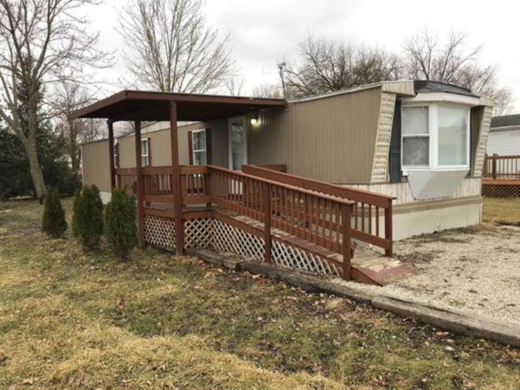 819 Greenbriar Drive - Photo 1