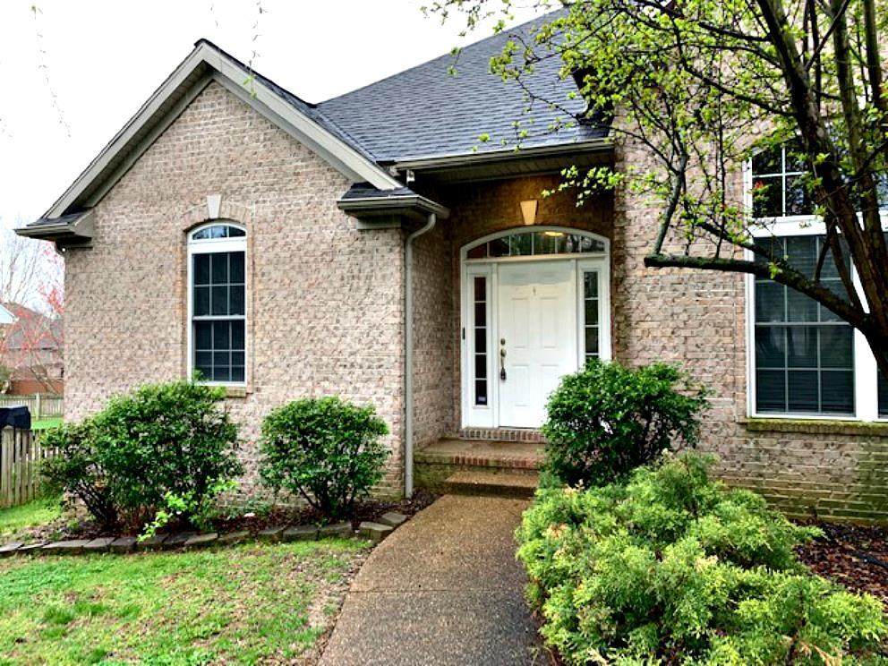 2539 Beaumont Drive - Photo 1