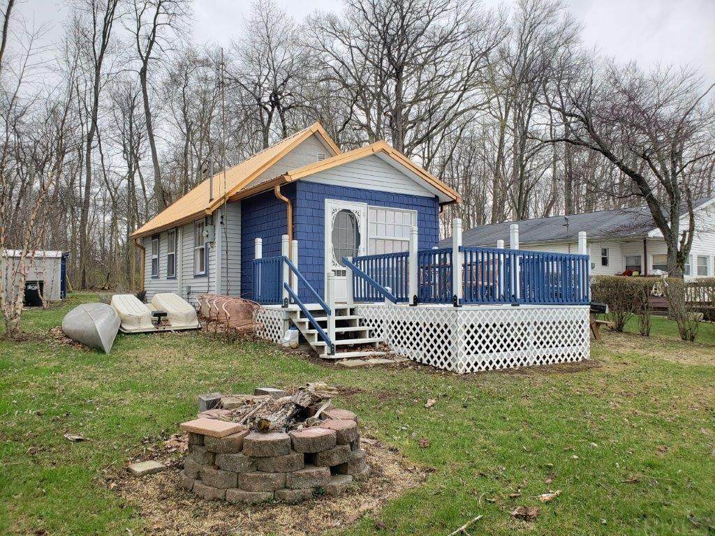 1551 Lakeshore Drive - Photo 1