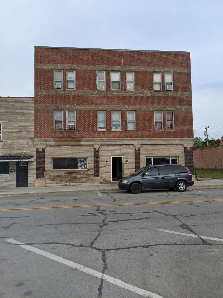 117 Broadway Street - Photo 1
