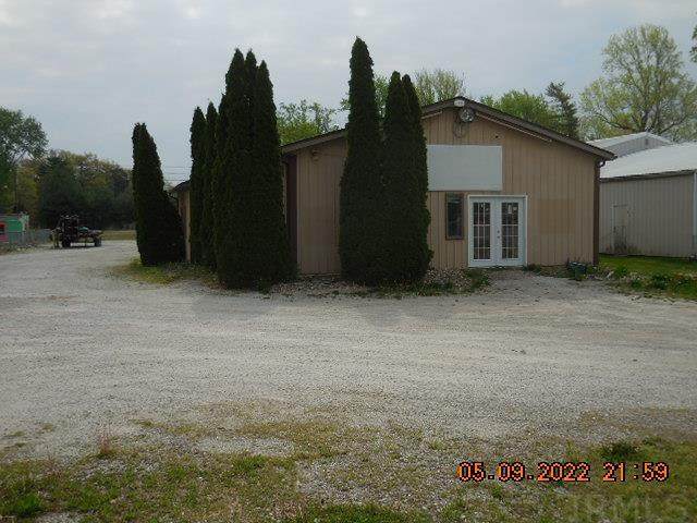 1121 & 1121A Main Street - Photo 1