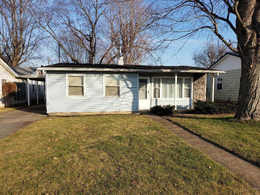 824 Sunset Drive - Photo 1