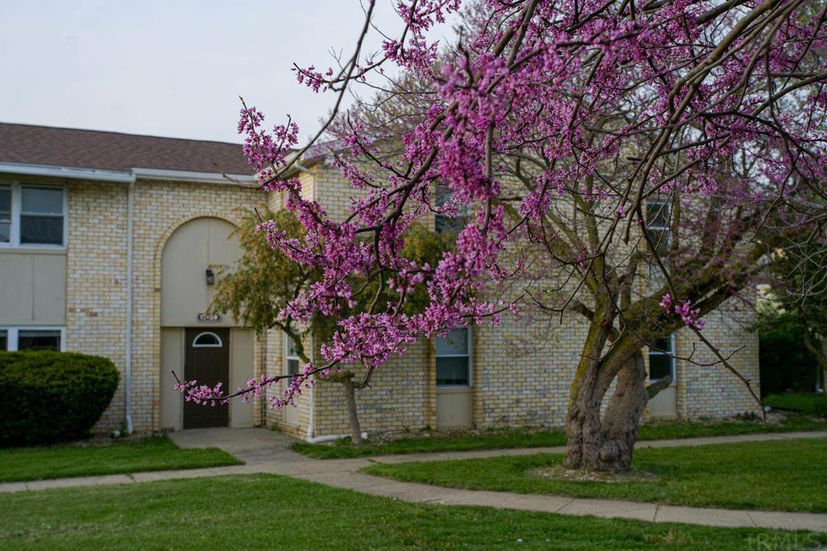 605 Marsha Court - Photo 1