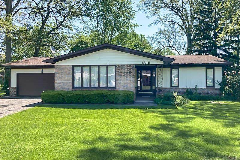 1315 Manor Drive - Photo 1