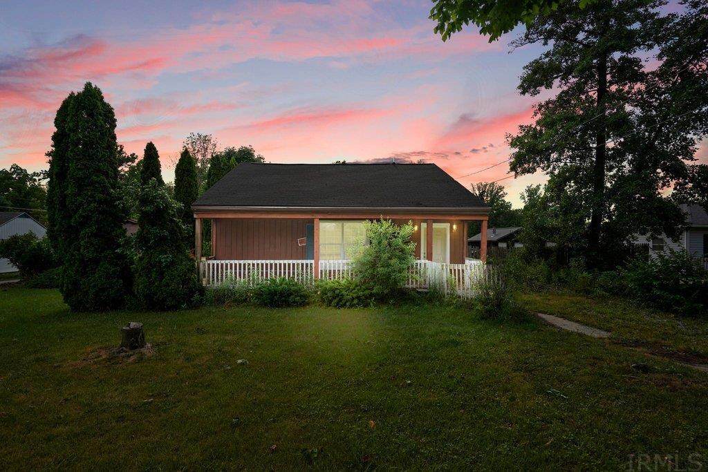 5711 Highview Drive - Photo 1