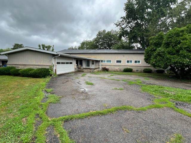 3121 Reed Road - Photo 1