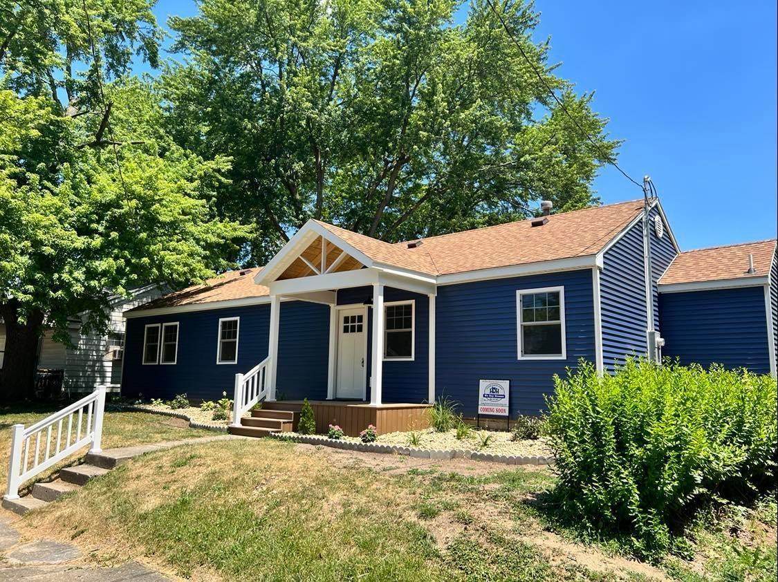 215 Forrest Avenue - Photo 1