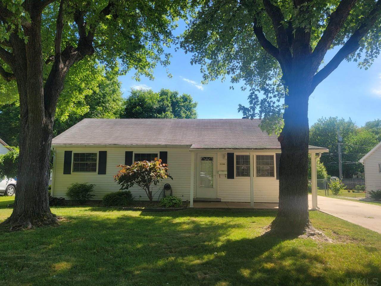 3206 Dunbar Drive - Photo 1