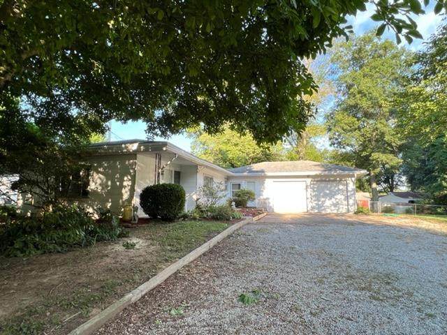 6133 Grandriver Road - Photo 1
