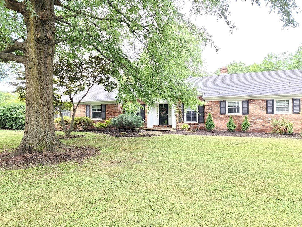 901 Meadow Road - Photo 1
