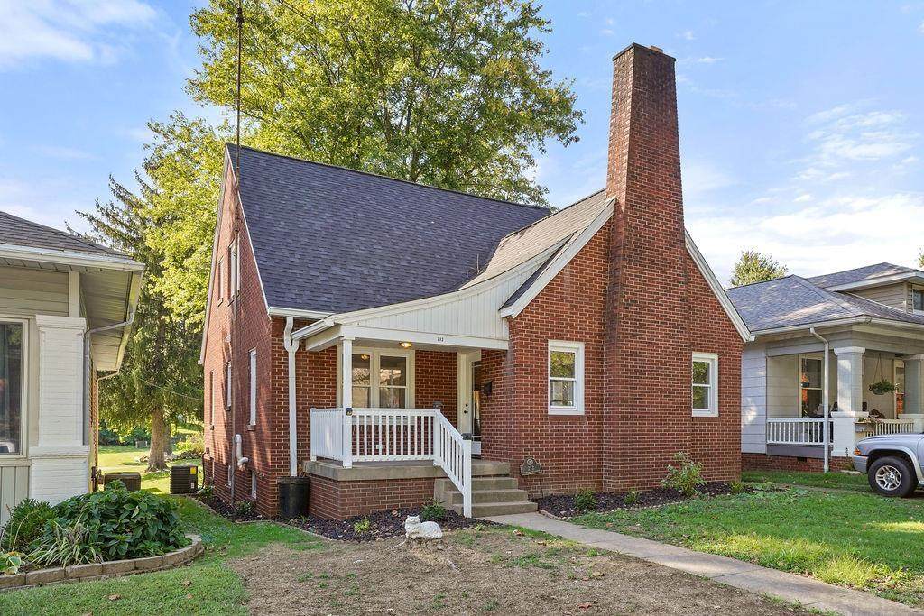 212 Van Buren Street - Photo 1