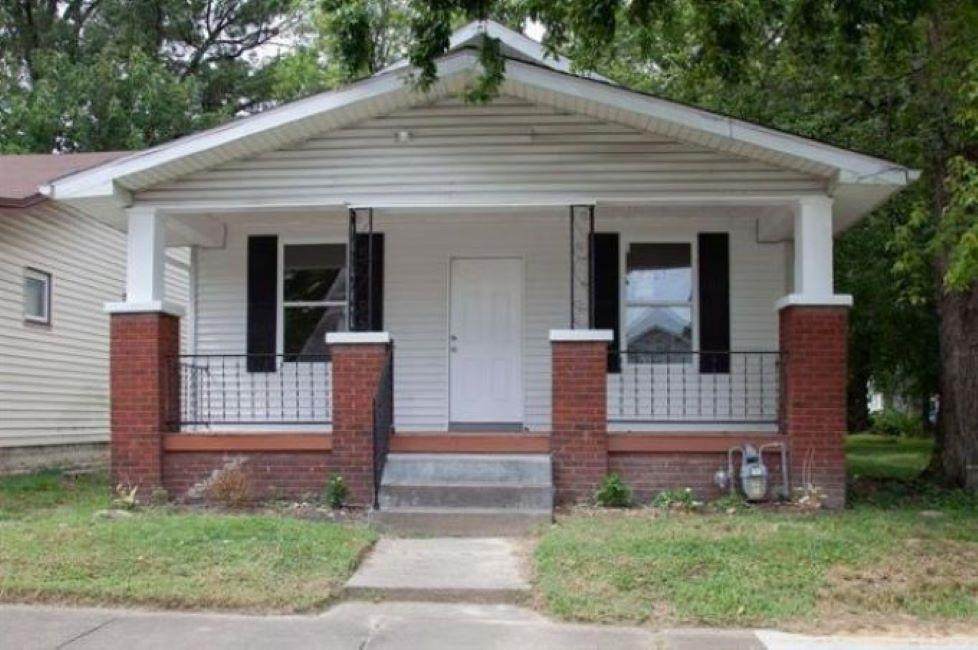 421 New York Avenue - Photo 1