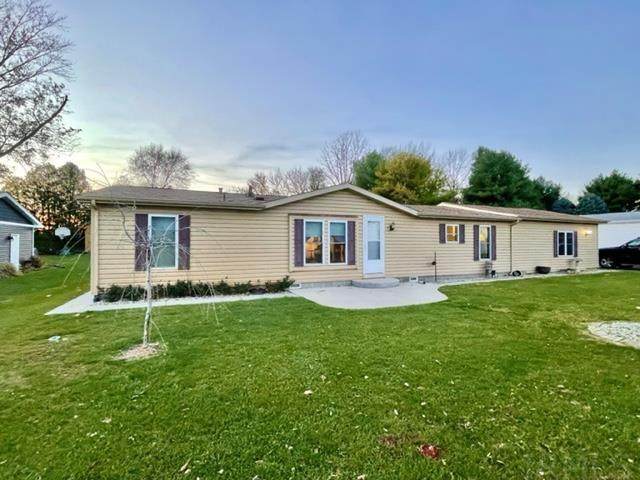 2843 Lakeview Drive - Photo 1
