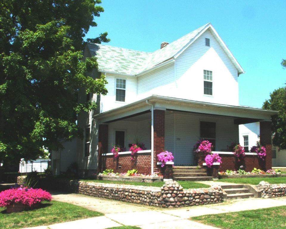 1700 George Street - Photo 1