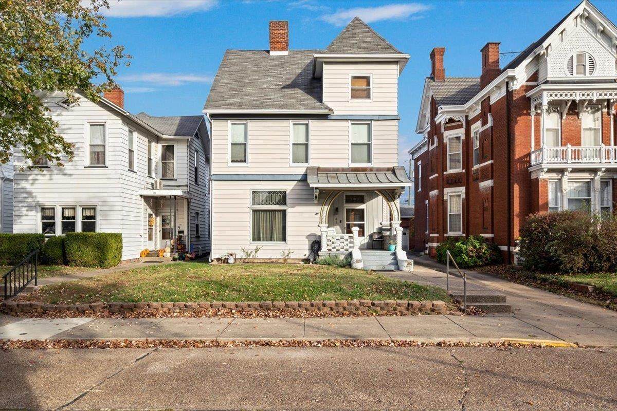 411 Wabash Avenue - Photo 1