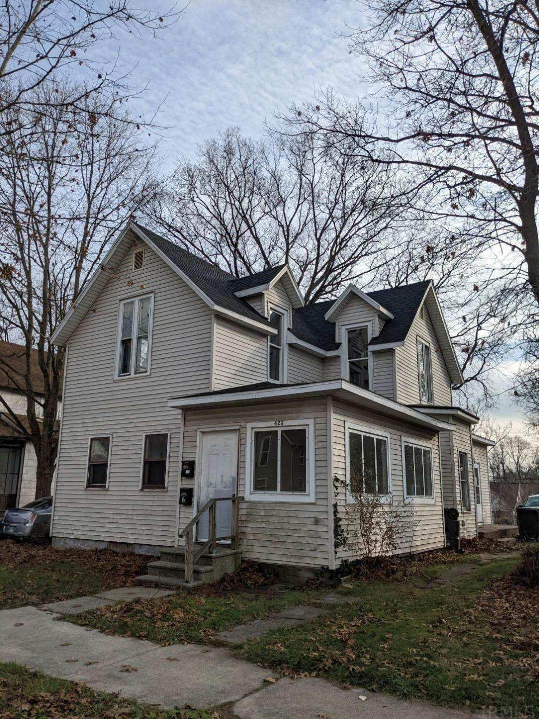 423 Middlebury Street - Photo 1
