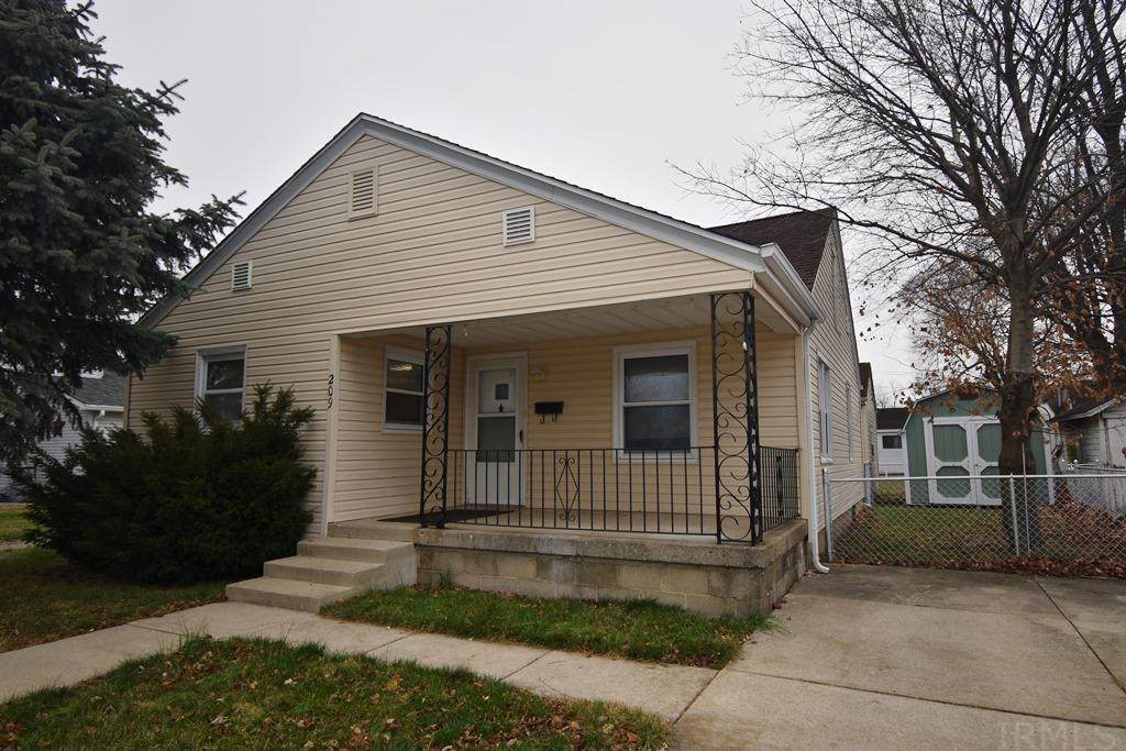 209 Young Street - Photo 1