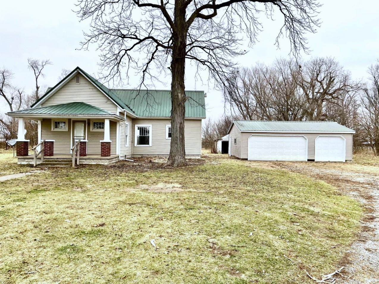 8254 400 W Road - Photo 1