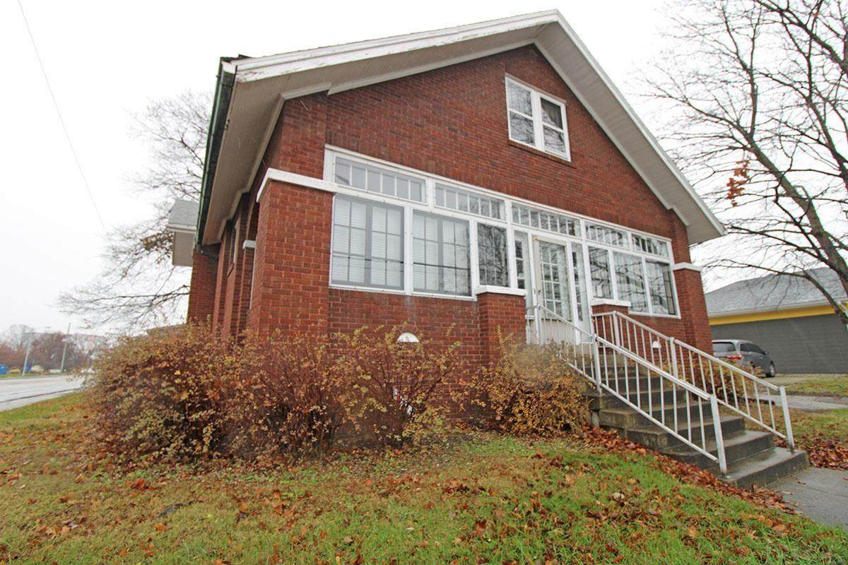 802 Franklin Street - Photo 1
