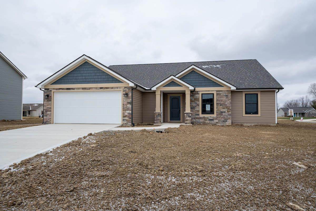 302 Cottonwood Court - Photo 1