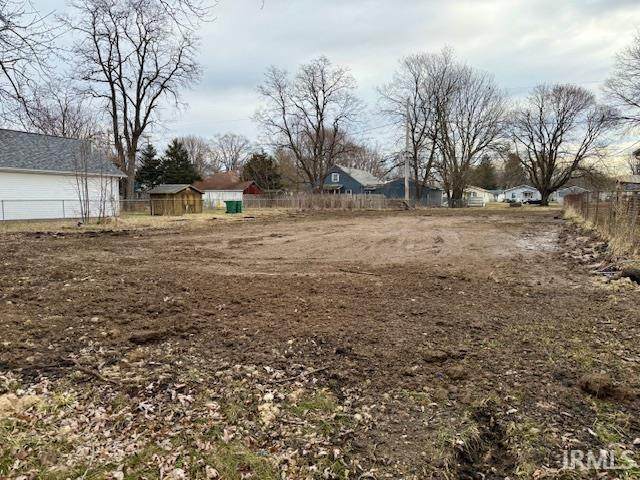 831 17th Street - Photo 1
