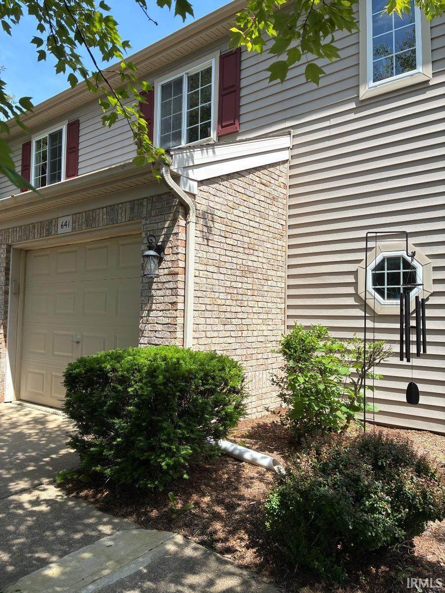 641 Bayberry Court - Photo 1