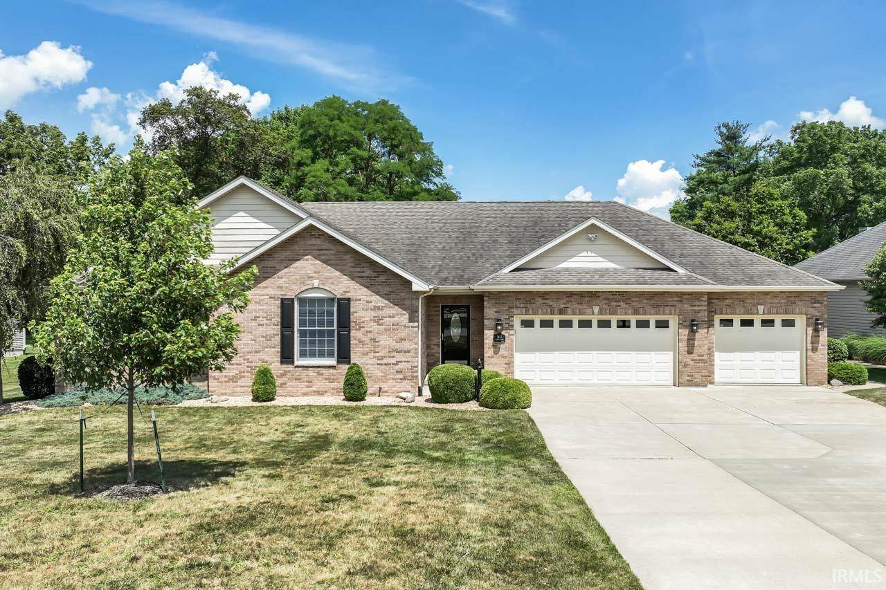 7413 Greenview Drive - Photo 1