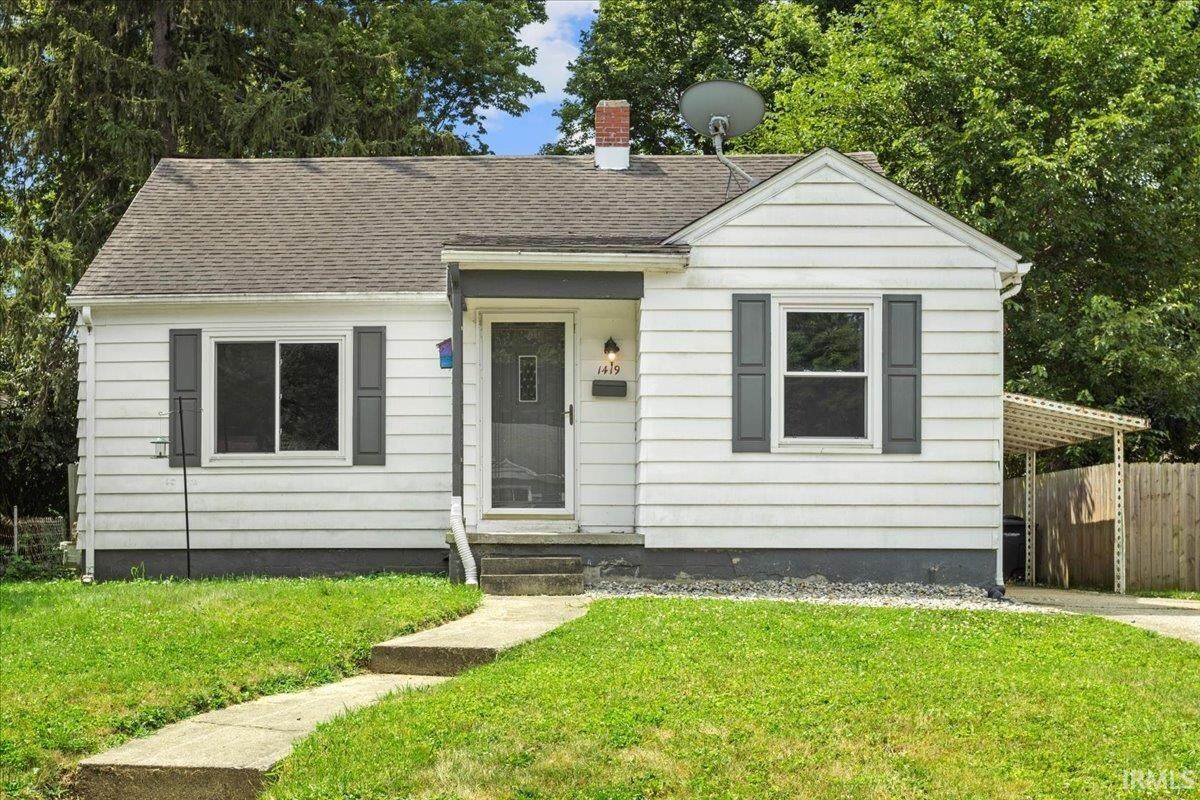 1419 Potomac Avenue - Photo 1