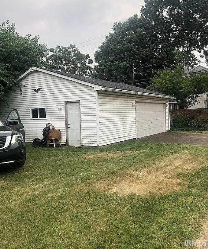 401 Delaware Street - Photo 1
