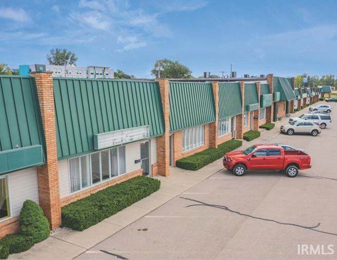 3121 Center Street - Photo 1