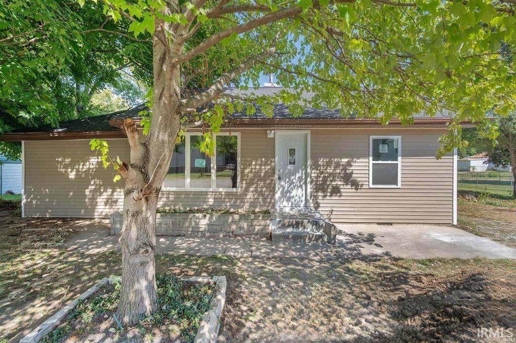 1914 Woodlawn Avenue - Photo 1