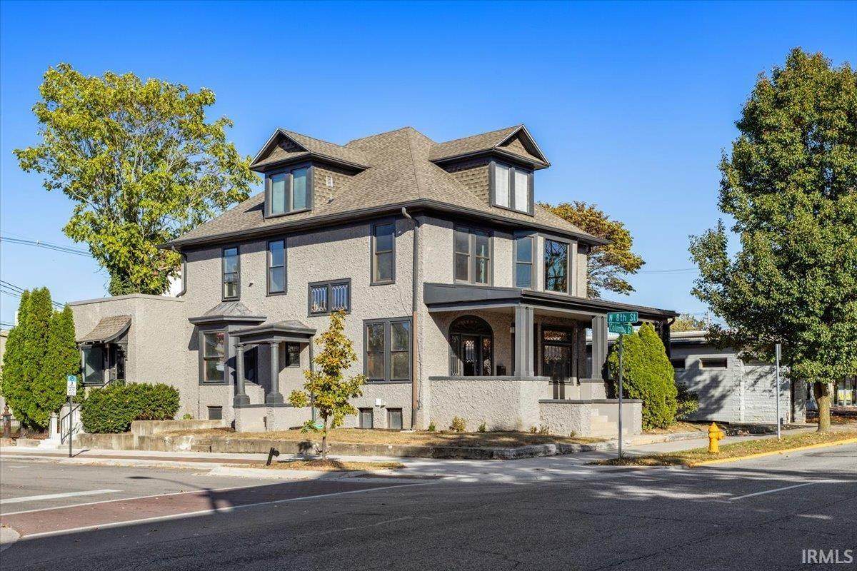 802 Columbia Street - Photo 1