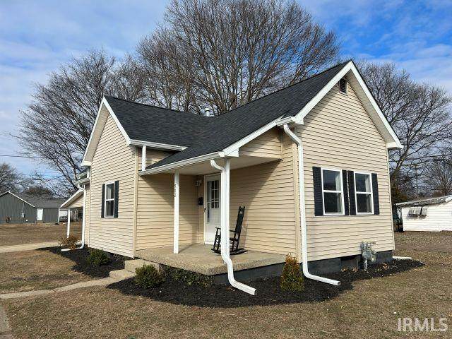 902 12 Street - Photo 1