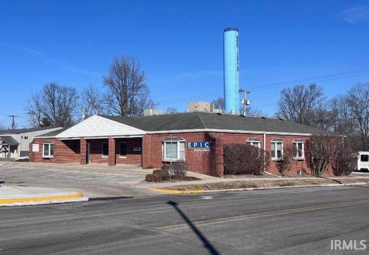 301 Main Street - Photo 1