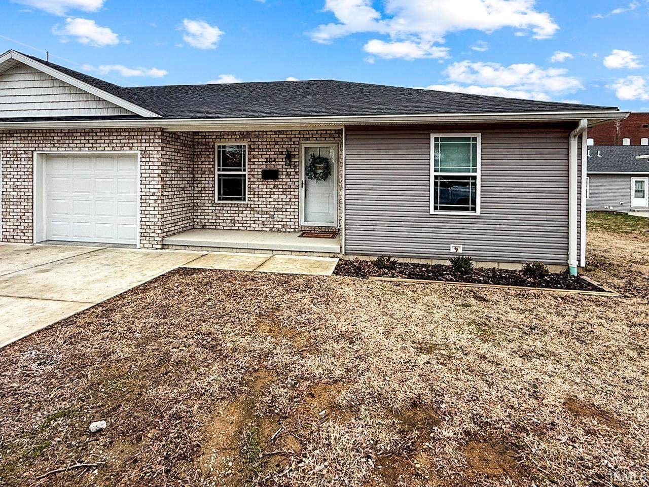 204 Franklin Lane - Photo 1