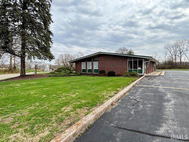 605 7th Street - Photo 1