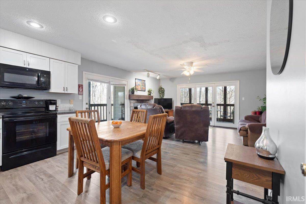 9393 Pointe Retreat Drive - Photo 1