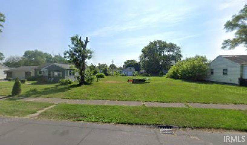 214 Illinois Street - Photo 1