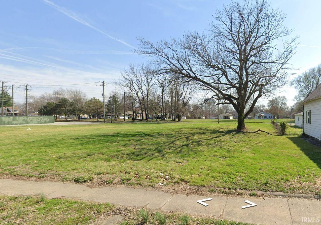 2423 Locust Street - Photo 1
