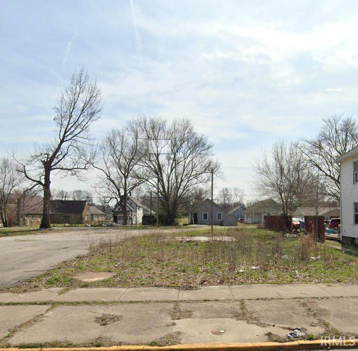1929 Locust Street - Photo 1