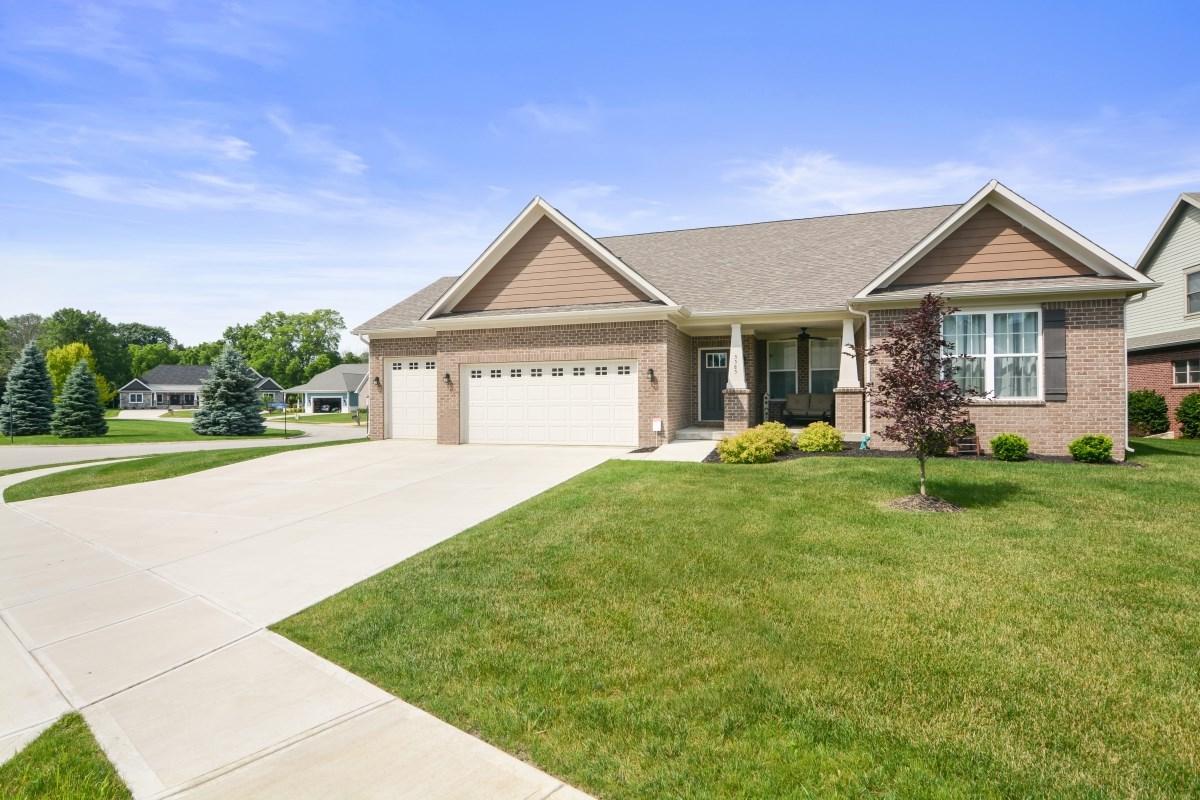 5585 Golden Gate Way - Photo 1