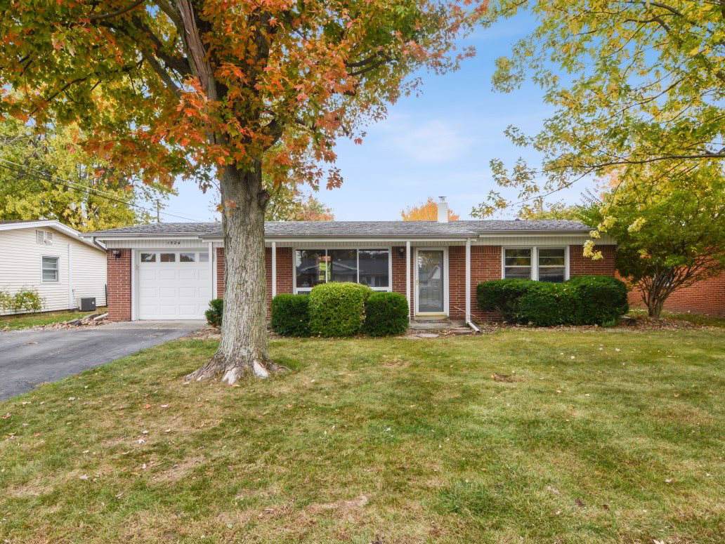 1524 Cranbrook Drive - Photo 1