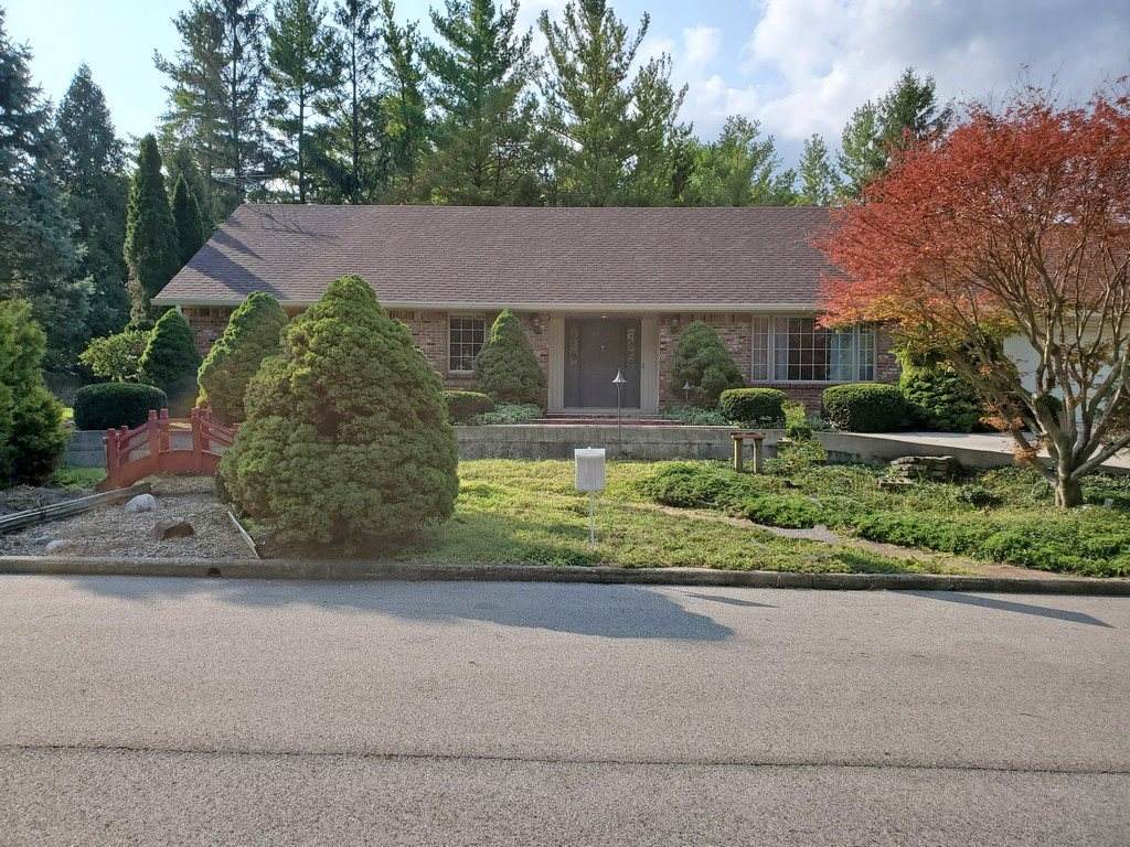411 Castle Boulevard - Photo 1