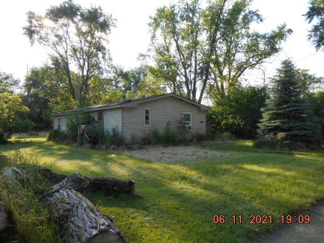 1004 Schirmeyer Street - Photo 1