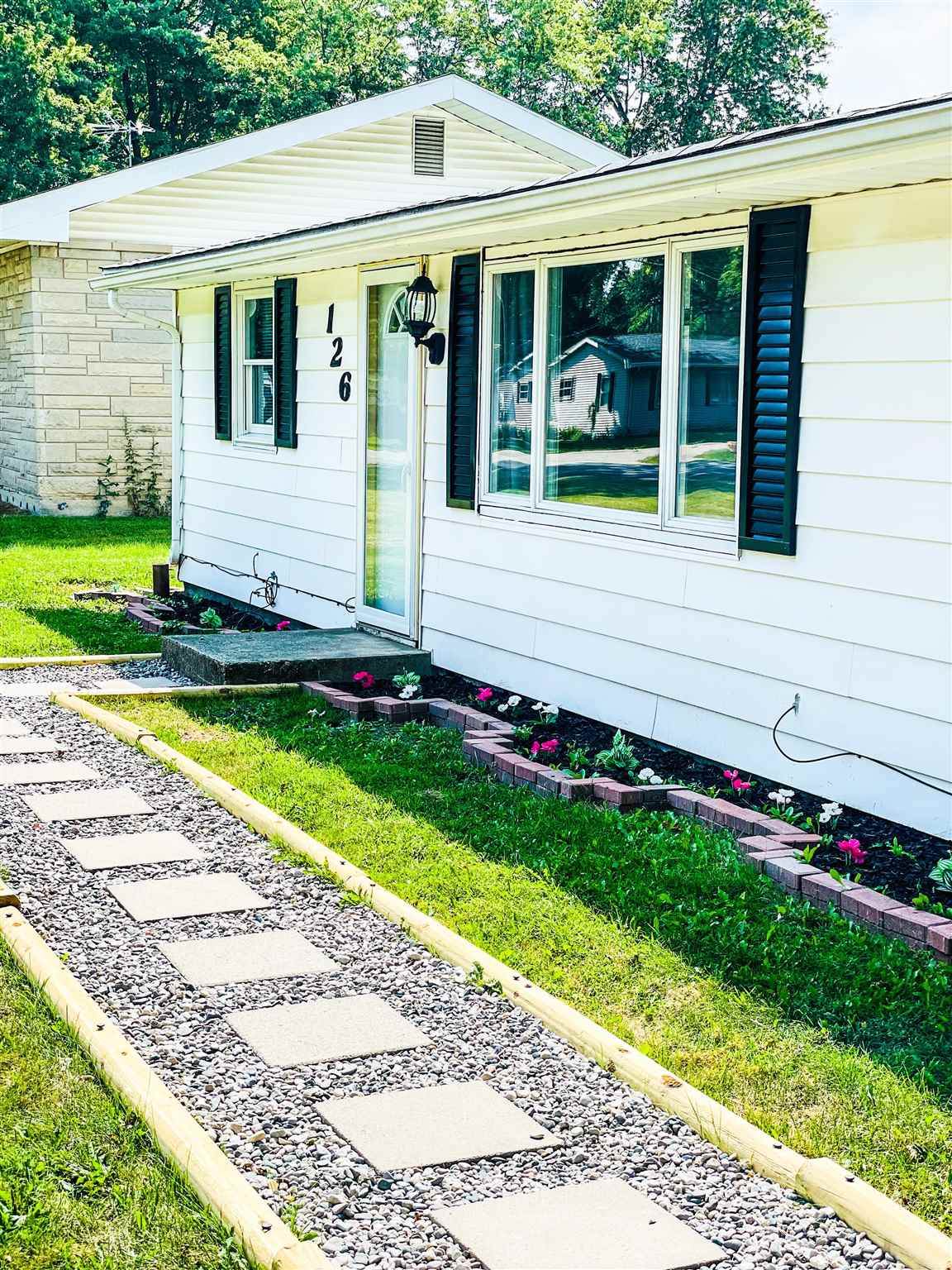 126 Morton Lane - Photo 1