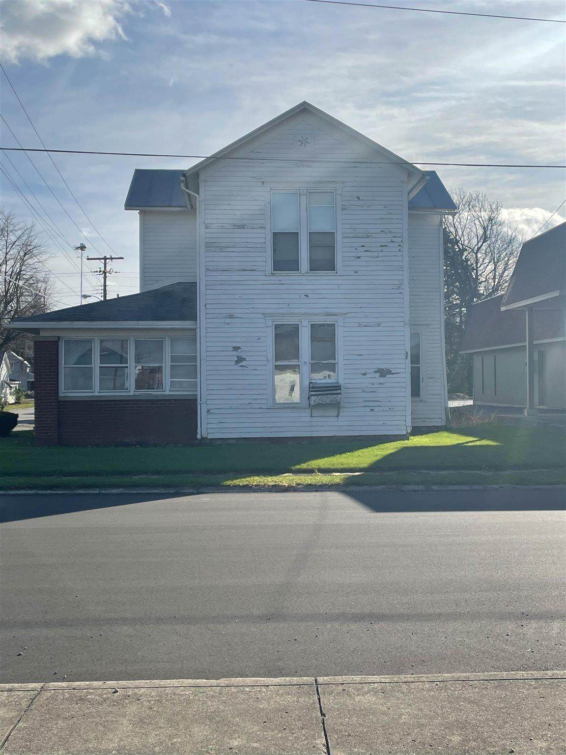 100 Evans Street - Photo 1